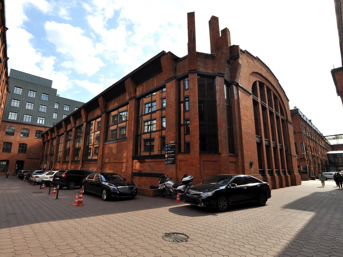 Офисы от 950 до 1100 кв.м. в аренду и продажу в Москве и Московской области